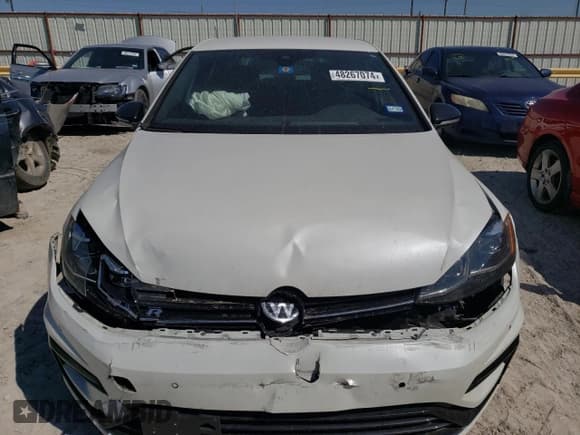 ✅ 2019 Volkswagen Golf R • VIN: WVWWA7AU3KW159967 • Lot: 48267074. Wystawiony na Copart z przebiegiem 52 406 mil. Bezpłatny archiwum sprzedaży aukcyjnych z USA i szczegółowy raport historii pojazdu na DreamBid. Zdjęcie 5.