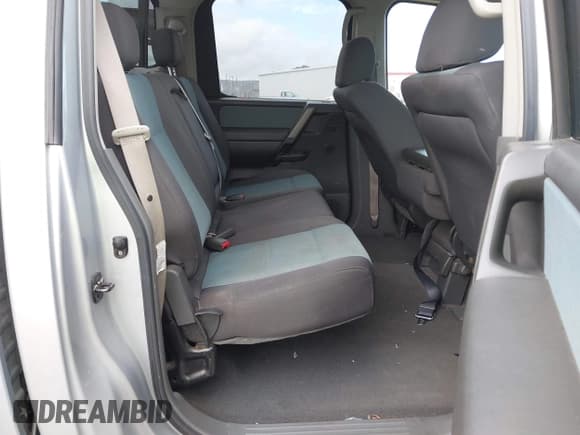 ✅ 2005 Nissan Titan XE • VIN: 1N6AA07AX5N506734 • Lot: 43716207. Listed on IAAI with 228,234 mi. Free auction sales archive from the USA and detailed vehicle history report at DreamBid. Image 8.