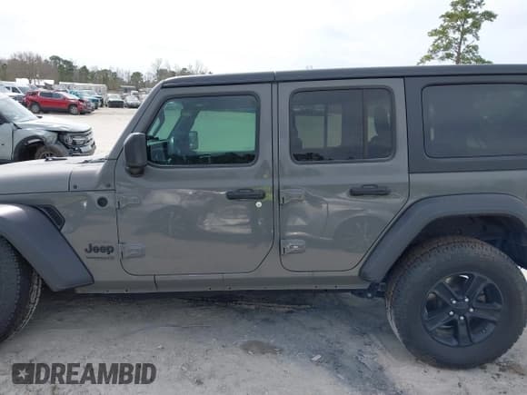 ✅ 2021 Jeep Wrangler Unlimited Sport S • VIN: 1C4HJXDG1MW594522 • Lot: 41715891. Wystawiony na IAAI z przebiegiem 88 821 mil. Bezpłatny archiwum sprzedaży aukcyjnych z USA i szczegółowy raport historii pojazdu na DreamBid. Zdjęcie 14.