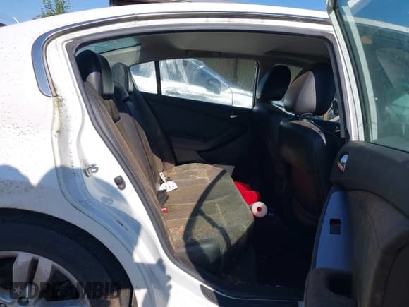 ✅ 2011 Nissan Altima SR • VIN: 1N4BL2AP4BN496570 • Лот: 42687045. Опубликован ранее на IAAI с пробегом 138 866 миль. Бесплатный доступ к архиву аукционных продаж из США и подробный отчёт об истории автомобиля на DreamBid. Изображение 8.