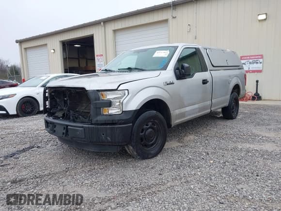 ✅ 2016 Ford F-150 XL • VIN: 1FTNF1CFXGKF00403 • Lot: 43746852. Wystawiony na IAAI z przebiegiem 194 577 mil. Bezpłatny archiwum sprzedaży aukcyjnych z USA i szczegółowy raport historii pojazdu na DreamBid. Zdjęcie 2.