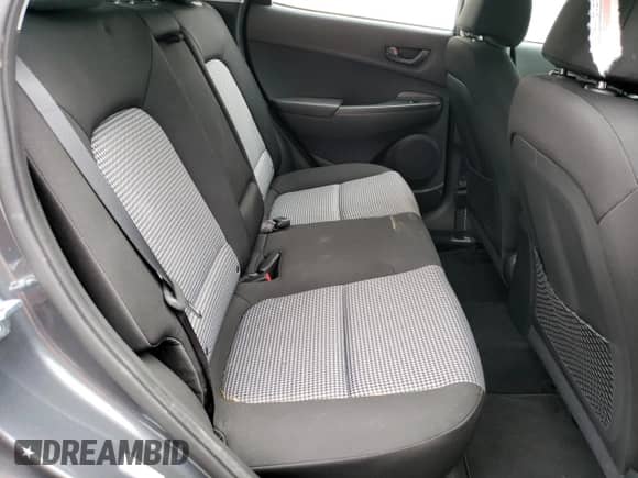 ✅ 2021 Hyundai Kona SE • VIN: KM8K1CAA7MU709114 • Lot: 63398763. Wystawiony na Copart z przebiegiem 31 083 mil mil. Skorzystaj z bezpłatnego archiwum sprzedaży aukcyjnych z USA i zobacz szczegółowy raport historii pojazdu na DreamBid. Zdjęcie 10.