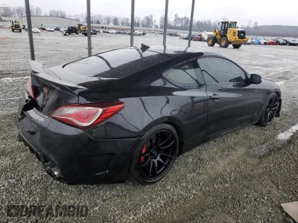 ✅ 2013 Hyundai Genesis Coupe R-Spec • VIN: KMHHU6KJ4DU086486 • Lot: 42646415. Wystawiony na Copart z przebiegiem 91 288 mil. Bezpłatny archiwum sprzedaży aukcyjnych z USA i szczegółowy raport historii pojazdu na DreamBid. Zdjęcie 3.
