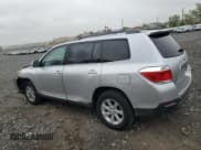 ✅ 2011 Toyota Highlander • VIN: 5TDBK3EH5BS062383 • Лот: 80079395. Опубликован ранее на Copart с пробегом 91 963 миль. Бесплатный доступ к архиву аукционных продаж из США и подробный отчёт об истории автомобиля на DreamBid. Изображение 2.