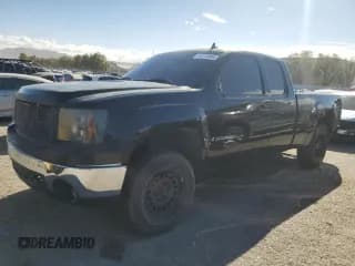 ✅ 2007 GMC Sierra 1500 Work Truck • VIN: 1GTEC19X47Z617264 • Lot: 44273045. Wystawiony na Copart z przebiegiem 150 557 mil. Bezpłatny archiwum sprzedaży aukcyjnych z USA i szczegółowy raport historii pojazdu na DreamBid. Zdjęcie 1.