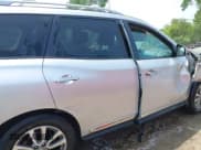 ✅ 2013 Nissan Pathfinder SL • VIN: 5N1AR2MM5DC686734 • Lot: 42461385. Listed on IAAI with 171,071 mi. Free auction sales archive from the USA and detailed vehicle history report at DreamBid. Image 13.