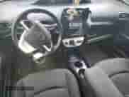 2017 Toyota Prius Two с VIN JTDKARFU7H3542159, выставлен на аукционе Copart как лот 80550985 с пробегом 115 406 миль миль и Списание • Salvage title. История ставок и продаж доступна на DreamBid. Изображение 8.