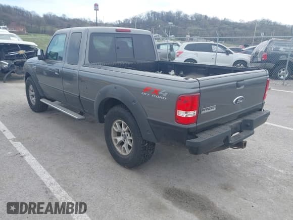 ✅ 2008 Ford Ranger XLT • VIN: 1FTZR45E18PA38803 • Lot: 41865182. Wystawiony na IAAI z przebiegiem Nie podano. Bezpłatny archiwum sprzedaży aukcyjnych z USA i szczegółowy raport historii pojazdu na DreamBid. Zdjęcie 3.