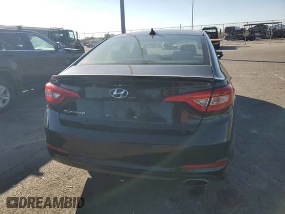 2015 Hyundai Sonata SE with VIN 5NPE24AF3FH249060, listed as a Copart auction lot 82412835 with 83,532 mi miles and Salvage title. Bid and sale history available at DreamBid. Image 6.