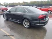 ✅ 2017 Volkswagen Passat R-Line • VIN: 1VWDT7A38HC029098 • Lot: 43429214. Wystawiony na IAAI z przebiegiem 144 596 mil. Bezpłatny archiwum sprzedaży aukcyjnych z USA i szczegółowy raport historii pojazdu na DreamBid. Zdjęcie 3.