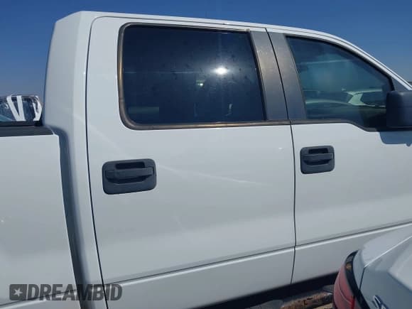 ✅ 2008 Ford F-150 XLT • VIN: 1FTPW12V28FB41463 • Lot: 42457857. Wystawiony na IAAI z przebiegiem 97 798 mil. Bezpłatny archiwum sprzedaży aukcyjnych z USA i szczegółowy raport historii pojazdu na DreamBid. Zdjęcie 13.