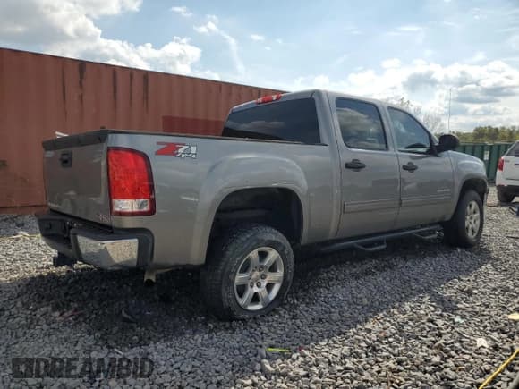 ✅ 2013 GMC Sierra 1500 SLE • VIN: 3GTP2VE78DG348397 • Лот: 85871185. Опубликован ранее на Copart с пробегом 165 319 миль. Бесплатный доступ к архиву аукционных продаж из США и подробный отчёт об истории автомобиля на DreamBid. Изображение 3.