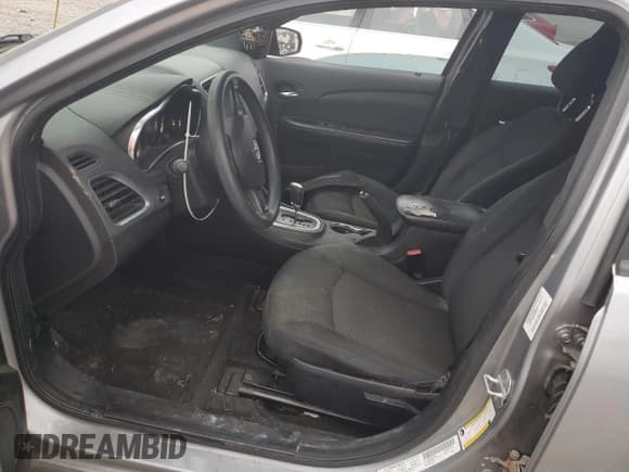 ✅ 2013 Dodge Avenger SE • VIN: 1C3CDZAB2DN534801 • Лот: 82058024. Опубликован ранее на Copart с пробегом 200 209 миль. Бесплатный доступ к архиву аукционных продаж из США и подробный отчёт об истории автомобиля на DreamBid. Изображение 7.