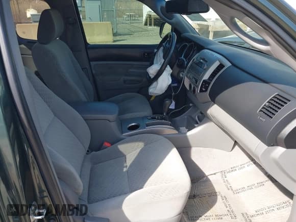 ✅ 2011 Toyota Tacoma • VIN: 5TFTX4CN6BX004636 • Lot: 41785566. Listed on IAAI with 163,035 mi. Free auction sales archive from the USA and detailed vehicle history report at DreamBid. Image 5.