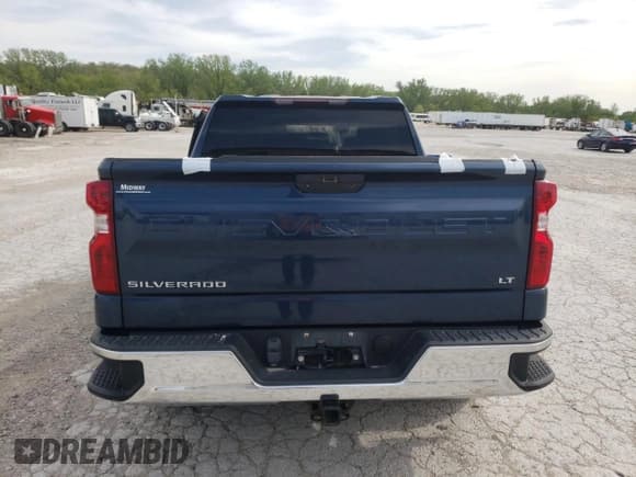 ✅ 2019 Chevrolet Silverado 1500 LT • VIN: 1GCPYDEK1KZ301836 • Lot: 52033504. Wystawiony na Copart z przebiegiem Nie podano. Bezpłatny archiwum sprzedaży aukcyjnych z USA i szczegółowy raport historii pojazdu na DreamBid. Zdjęcie 6.