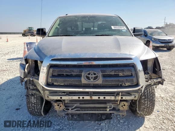 ✅ 2012 Toyota Tundra • VIN: 5TFRM5F13CX037158 • Лот: 86533915. Опубликован ранее на Copart с пробегом 313 434 миль. Бесплатный доступ к архиву аукционных продаж из США и подробный отчёт об истории автомобиля на DreamBid. Изображение 5.