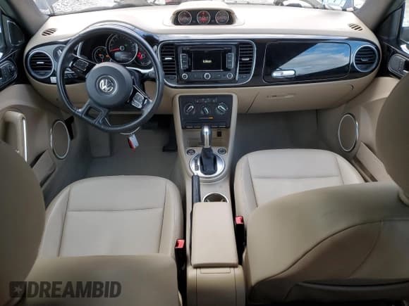 ✅ 2014 Volkswagen Beetle 2.0L TDI • VIN: 3VW5L7AT2EM822718 • Lot: 90108155. Listed on Copart with 90,723 mi. Free auction sales archive from the USA and detailed vehicle history report at DreamBid. Image 8.