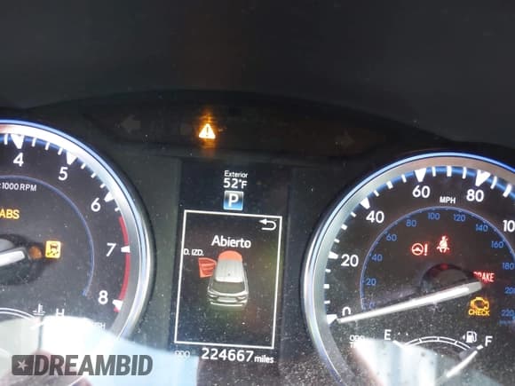 ✅ 2014 Toyota Highlander XLE • VIN: 5TDJKRFH3ES067714 • Lot: 43691151. Wystawiony na IAAI z przebiegiem 224 667 mil. Bezpłatny archiwum sprzedaży aukcyjnych z USA i szczegółowy raport historii pojazdu na DreamBid. Zdjęcie 15.