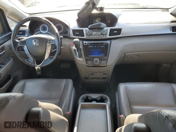 ✅ 2014 Honda Odyssey Touring • VIN: 5FNRL5H95EB100408 • Lot: 93670805. Wystawiony na Copart z przebiegiem 165 978 mil. Bezpłatny archiwum sprzedaży aukcyjnych z USA i szczegółowy raport historii pojazdu na DreamBid. Zdjęcie 8.