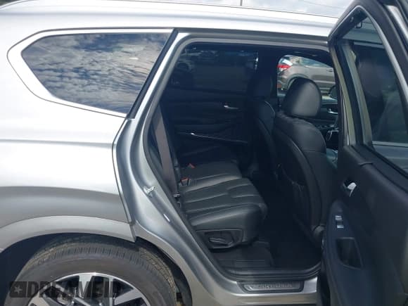 ✅ 2023 Hyundai Santa Fe Calligraphy • VIN: 5NMS54AL1PH603477 • Lot: 43322474. Listed on IAAI with 11,872 mi. Free auction sales archive from the USA and detailed vehicle history report at DreamBid. Image 8.