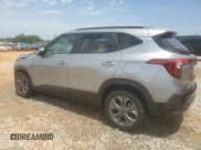 ✅ 2024 Kia Seltos S • VIN: KNDEU2AA1R7501920 • Lot: 55945585. Listed on Copart with 45,252 mi. Free auction sales archive from the USA and detailed vehicle history report at DreamBid. Image 2.