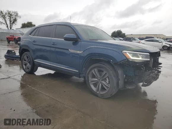 ✅ 2021 Volkswagen Atlas SE • VIN: 1V2NE2CA0MC223374 • Lot: 86254705. Listed on Copart with 30,540 mi. Free auction sales archive from the USA and detailed vehicle history report at DreamBid. Image 4.