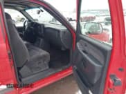 ✅ 2002 Chevrolet Silverado 1500 LT • VIN: 2GCEK19T721259319 • Лот: 43799840. Опубликован ранее на IAAI с пробегом 295 416 миль. Бесплатный доступ к архиву аукционных продаж из США и подробный отчёт об истории автомобиля на DreamBid. Изображение 5.