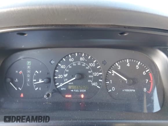 ✅ 2001 Toyota Camry LE • VIN: JT2BG22KX10548872 • Лот: 43799943. Опубликован ранее на IAAI с пробегом 172 920 миль. Бесплатный доступ к архиву аукционных продаж из США и подробный отчёт об истории автомобиля на DreamBid. Изображение 7.