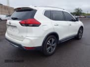 ✅ 2017 Nissan Rogue S • VIN: 5N1AT2MT1HC755644 • Lot: 43031867. Wystawiony na IAAI z przebiegiem 210 548 mil. Bezpłatny archiwum sprzedaży aukcyjnych z USA i szczegółowy raport historii pojazdu na DreamBid. Zdjęcie 4.