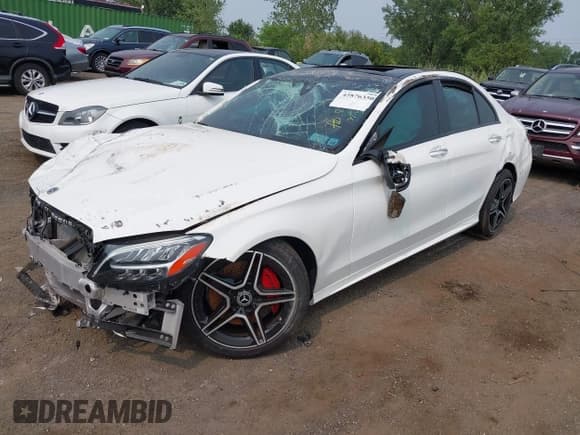 ✅ 2019 Mercedes-Benz C 300 • VIN: 55SWF8EB0KU318978 • Lot: 42876350. Wystawiony na IAAI z przebiegiem 40 663 mil. Bezpłatny archiwum sprzedaży aukcyjnych z USA i szczegółowy raport historii pojazdu na DreamBid. Zdjęcie 16.