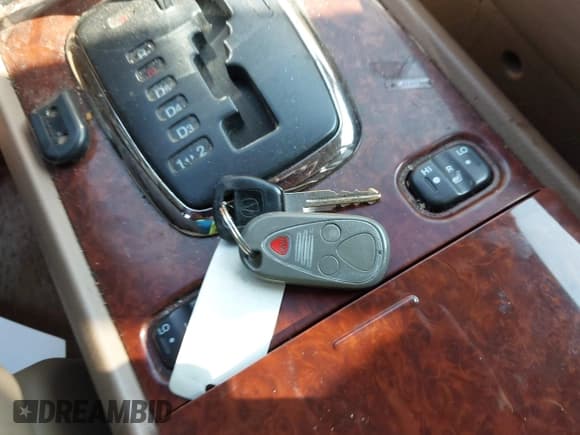 ✅ 2003 Acura MDX Touring • VIN: 2HNYD18973H532629 • Lot: 43181249. Wystawiony na IAAI z przebiegiem 200 891 mil. Bezpłatny archiwum sprzedaży aukcyjnych z USA i szczegółowy raport historii pojazdu na DreamBid. Zdjęcie 11.