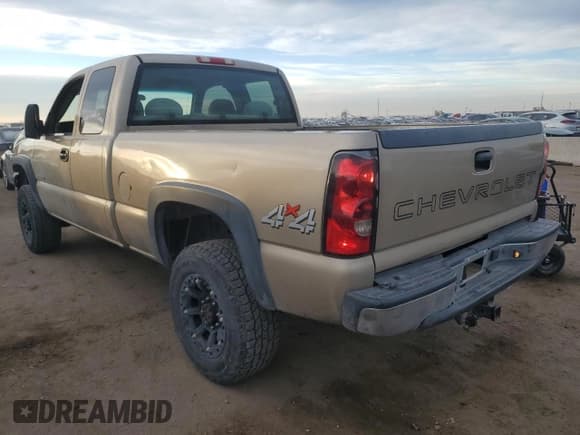 ✅ 2007 Chevrolet Silverado 2500HD Work Truck • VIN: 1GCHK29UX7E125521 • Lot: 44050885. Listed on Copart with 190,935 mi. Free auction sales archive from the USA and detailed vehicle history report at DreamBid. Image 2.