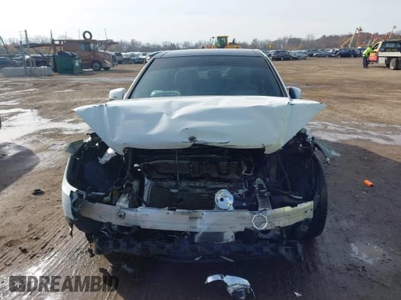 ✅ 2010 Mercedes-Benz C 300 Sport • VIN: WDDGF8BB7AF520372 • Lot: 43750409. Wystawiony na IAAI z przebiegiem 183 192 mil. Bezpłatny archiwum sprzedaży aukcyjnych z USA i szczegółowy raport historii pojazdu na DreamBid. Zdjęcie 6.