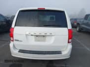 ✅ 2017 Dodge Grand Caravan SE Plus • VIN: 2C4RDGBG5HR606622 • Lot: 43661801. Wystawiony na IAAI z przebiegiem 156 157 mil. Bezpłatny archiwum sprzedaży aukcyjnych z USA i szczegółowy raport historii pojazdu na DreamBid. Zdjęcie 16.