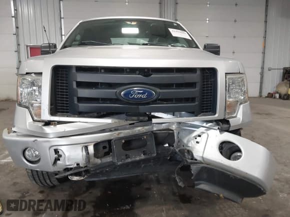✅ 2010 Ford F-150 XL • VIN: 1FTEX1EW6AFD81288 • Lot: 42499048. Wystawiony na IAAI z przebiegiem 39 605 mil. Bezpłatny archiwum sprzedaży aukcyjnych z USA i szczegółowy raport historii pojazdu na DreamBid. Zdjęcie 12.
