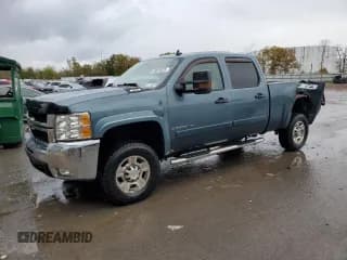 ✅ 2008 Chevrolet Silverado 2500HD LTZ • VIN: 1GCHK23K28F125046 • Лот: 85870075. Опубликован ранее на Copart с пробегом 158 038 миль. Бесплатный доступ к архиву аукционных продаж из США и подробный отчёт об истории автомобиля на DreamBid. Изображение 1.