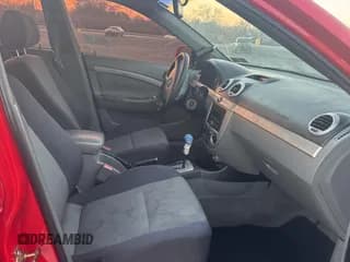 ✅ 2007 Suzuki Reno • VIN: KL5JD66Z77K526762 • Lot: 86911034. Wystawiony na Copart z przebiegiem 108 090 mil. Bezpłatny archiwum sprzedaży aukcyjnych z USA i szczegółowy raport historii pojazdu na DreamBid. Zdjęcie 5.