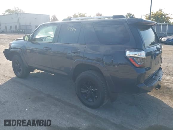 ✅ 2024 Toyota 4Runner SR5 • VIN: JTEMU5JR6R6246539 • Lot: 43453474. Listed on IAAI with 36,752 mi. Free auction sales archive from the USA and detailed vehicle history report at DreamBid. Image 3.