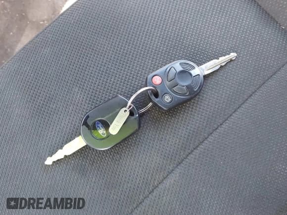 ✅ 2009 Ford Escape XLT • VIN: 1FMCU93749KA20991 • Lot: 43691598. Listed on IAAI with 188,000 mi. Free auction sales archive from the USA and detailed vehicle history report at DreamBid. Image 11.