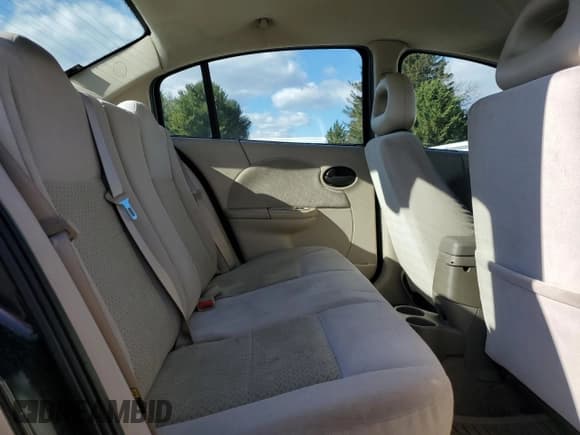 ✅ 2006 Saturn ION • VIN: 1G8AL55B56Z186653 • Lot: 92742755. Wystawiony na Copart z przebiegiem 92 937 mil. Bezpłatny archiwum sprzedaży aukcyjnych z USA i szczegółowy raport historii pojazdu na DreamBid. Zdjęcie 10.