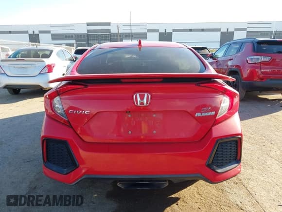 ✅ 2019 Honda Civic Si • VIN: 2HGFC1E59KH701082 • Лот: 43596521. Опубликован ранее на IAAI с пробегом 50 050 миль. Бесплатный доступ к архиву аукционных продаж из США и подробный отчёт об истории автомобиля на DreamBid. Изображение 16.