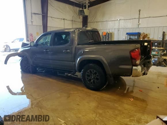 ✅ 2023 Toyota Tacoma SR5 • VIN: 3TYAZ5CN1PT032336 • Lot: 86247075. Wystawiony na Copart z przebiegiem 53 896 mil. Bezpłatny archiwum sprzedaży aukcyjnych z USA i szczegółowy raport historii pojazdu na DreamBid. Zdjęcie 2.