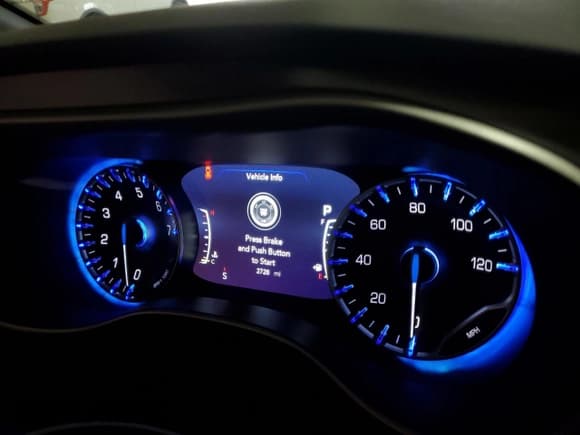 ✅ 2026 Chrysler Pacifica Select • VIN: 2C4RC1BG2TR185581 • Lot: 90619235. Wystawiony na Copart z przebiegiem 2 728 mil. Bezpłatny archiwum sprzedaży aukcyjnych z USA i szczegółowy raport historii pojazdu na DreamBid. Zdjęcie 9.