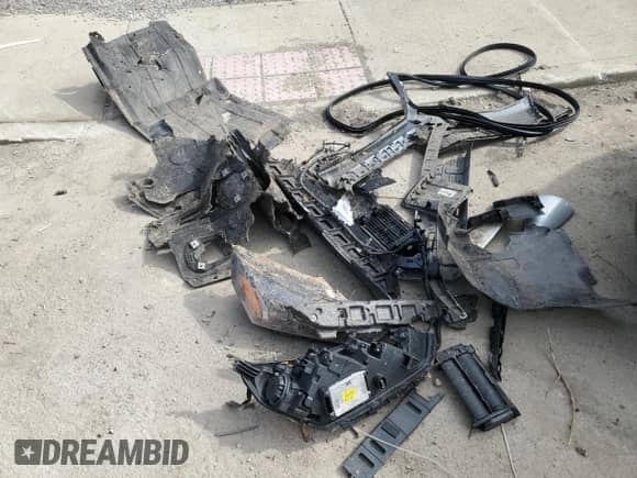 2020 Hyundai Ioniq Limited с VIN KMHC05LC5LU239908, выставлен на аукционе Copart как лот 71992854 с пробегом 66 499 миль миль и На запчасти • Non repairable. История ставок и продаж доступна на DreamBid. Изображение 12.