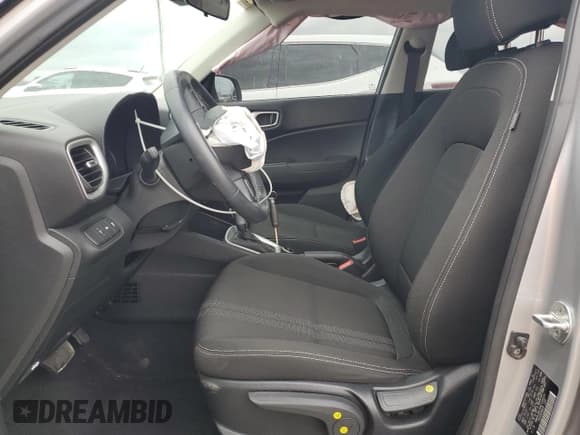 ✅ 2022 Hyundai Venue SEL • VIN: KMHRC8A35NU190024 • Lot: 48622005. Listed on Copart with 16,064 mi. Free auction sales archive from the USA and detailed vehicle history report at DreamBid. Image 7.