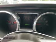 ✅ 2006 Ford Mustang Standard • VIN: 1ZVFT84N465105137 • Лот: 57485245. Опубликован ранее на Copart с пробегом 84 618 миль. Бесплатный доступ к архиву аукционных продаж из США и подробный отчёт об истории автомобиля на DreamBid. Изображение 9.