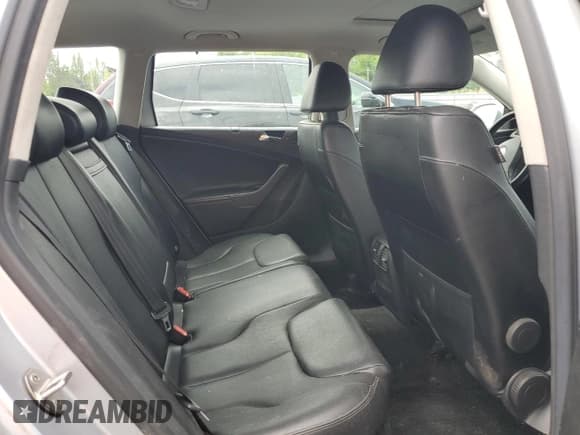 ✅ 2008 Volkswagen Passat Komfort • VIN: WVWLK73C38E140399 • Lot: 64442985. Listed on Copart with 149,360 mi. Free auction sales archive from the USA and detailed vehicle history report at DreamBid. Image 10.