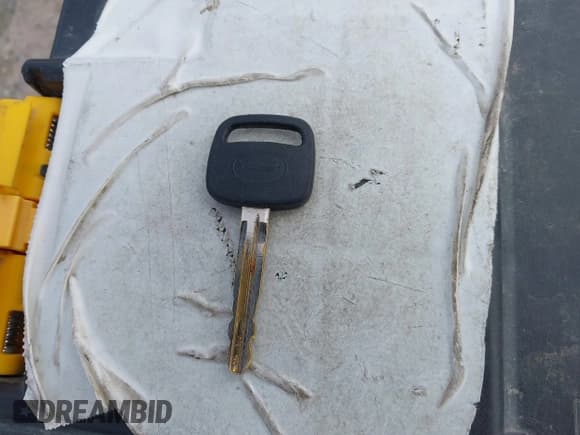 ✅ 1999 Toyota Corolla VE • VIN: 1NXBR12E8XZ243888 • Lot: 43007567. Listed on IAAI with Not provided. Free auction sales archive from the USA and detailed vehicle history report at DreamBid. Image 11.