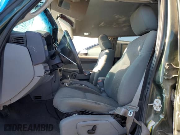 ✅ 2007 Jeep Commander Sport • VIN: 1J8HG48K27C663745 • Лот: 75741314. Опубликован ранее на Copart с пробегом 194 534 миль. Бесплатный доступ к архиву аукционных продаж из США и подробный отчёт об истории автомобиля на DreamBid. Изображение 7.