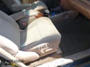 ✅ 2004 Toyota Sequoia SR5 • VIN: 5TDBT44A74S216277 • Lot: 43060630. Listed on IAAI with 223,500 mi. Free auction sales archive from the USA and detailed vehicle history report at DreamBid. Image 5.